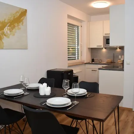 Near Center كلاغنفورت